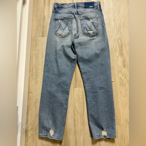 MOTHER Superior The Tomcat Distressed Straight Leg
Jeans In The Confession 26 - Picture 4 of 10